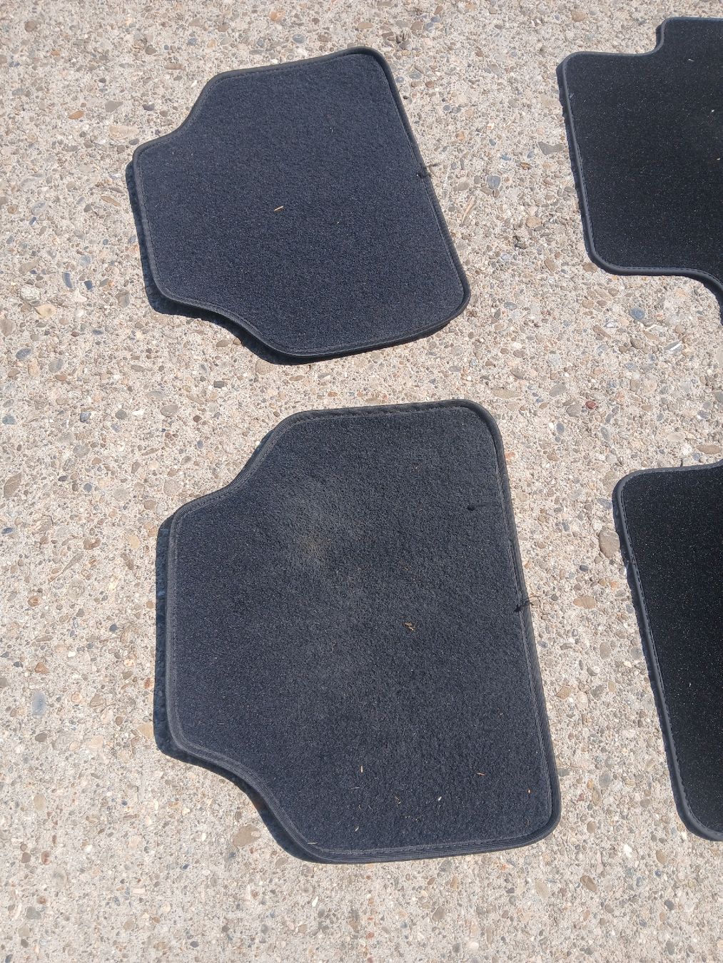 Seat Teppiche / Matten: Set tapis seat alhambra/vw Sharan  – Gebraucht aus Vauffelin von Erondez 1
