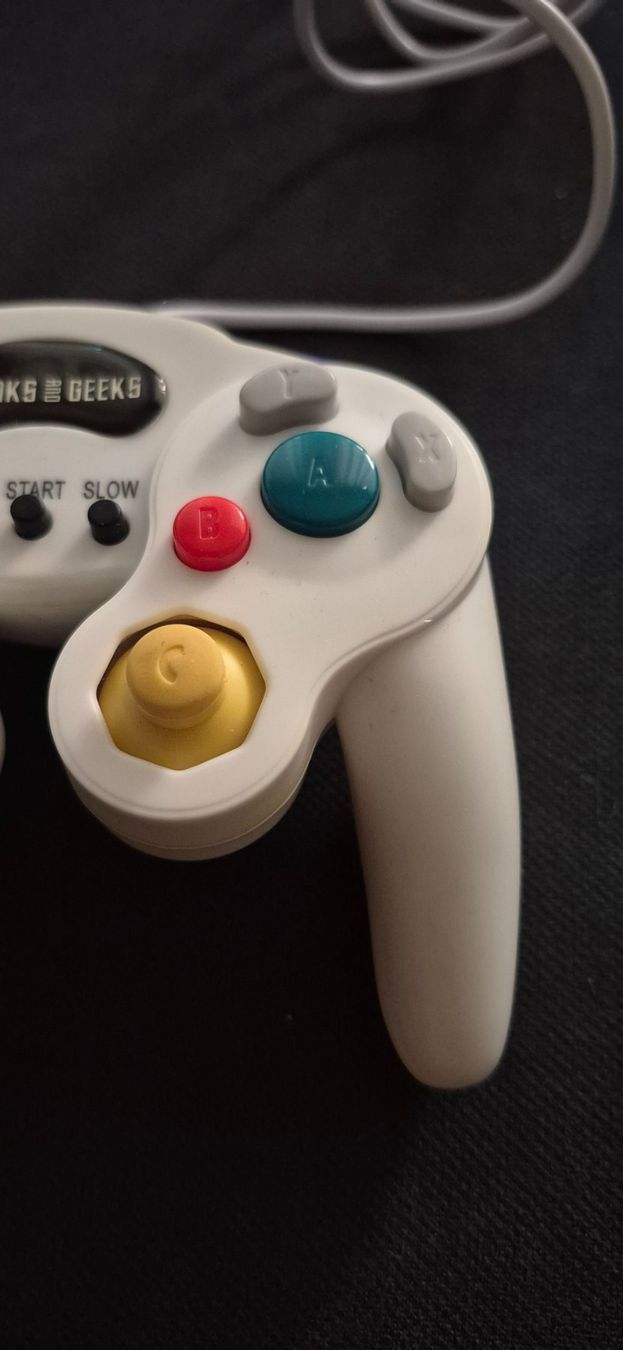 Controller: MANETTE CONTROLLER GAMECUBE FREAKS AND GEEKS RETRO GAMING – Usato da Grand-Lancy venduto da luc111 2