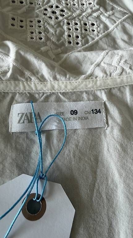 Camicette, T-shirt & Top: Bluse Gr. 134cm – Usato da Cham venduto da deltoro84 1