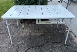 Gartentisch