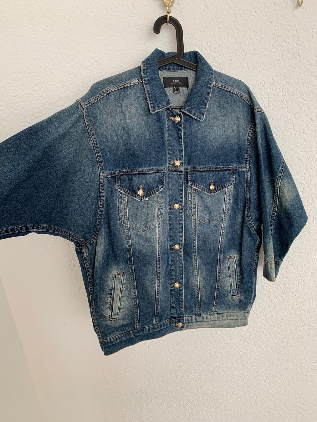 Mango Giacche: Mango Jeans Jacke oversized destroyed Look Gr. S – Nuovo (secondo la descrizione) da Fislisbach venduto da KolibriSecondhand 2