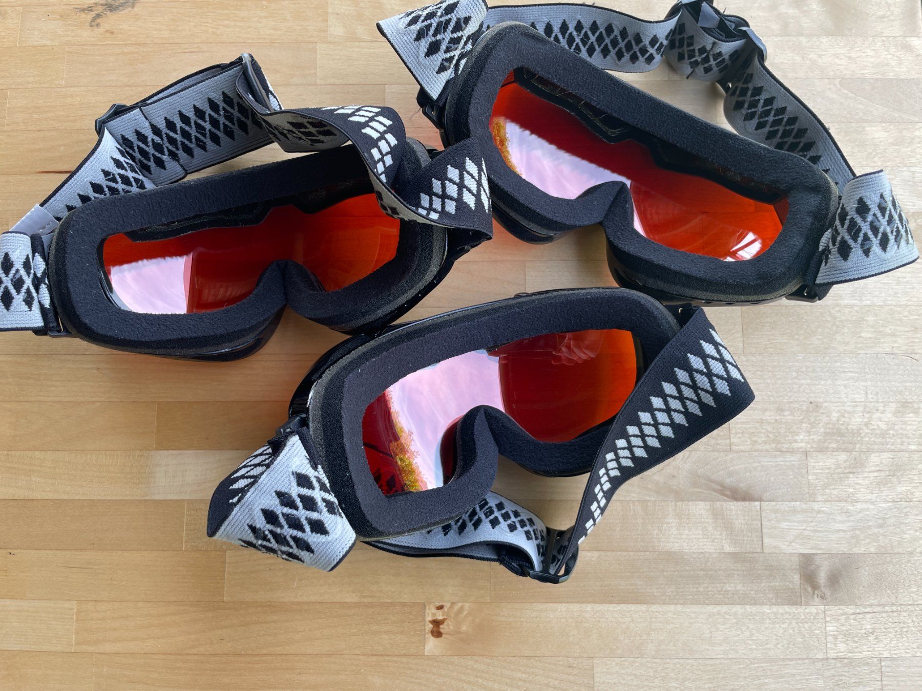 Occhiali & Lenti: Skibrille (x3) – Usato da Schmerikon venduto da die_8b8m 1