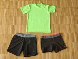 3 Sport-/Traingshosen + 1 Sportshirt - Gr. XS/158