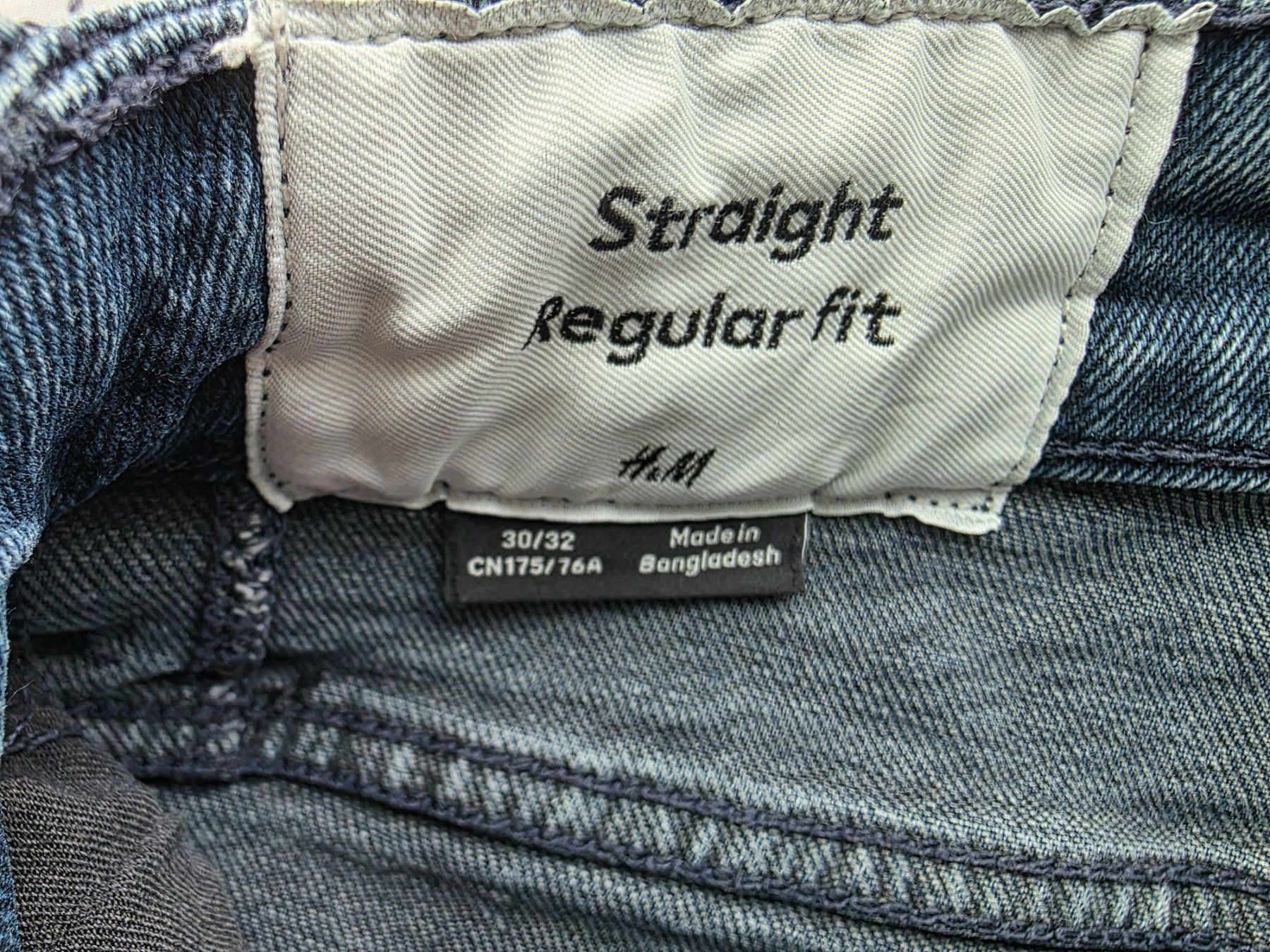 H&M Hosen: Jeans H&M Straight Regular Fit  30/32 – Gebraucht aus Langnau am Albis von kktdora 3
