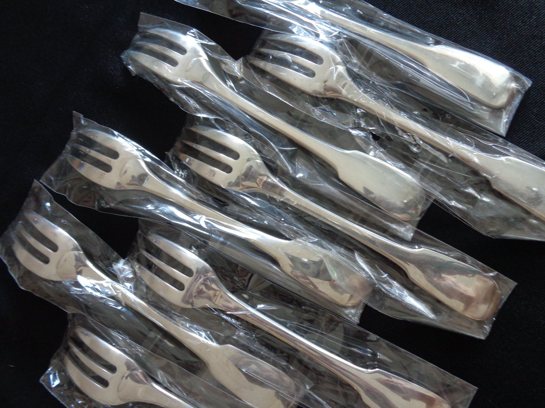 Christofle Forchette: * 8 X FOURCHETTES A GATEAUX CHRISTOFLE CLUNY ORIGINAL – Nuovo (secondo la descrizione) da Morges venduto da argento.oro.65 6