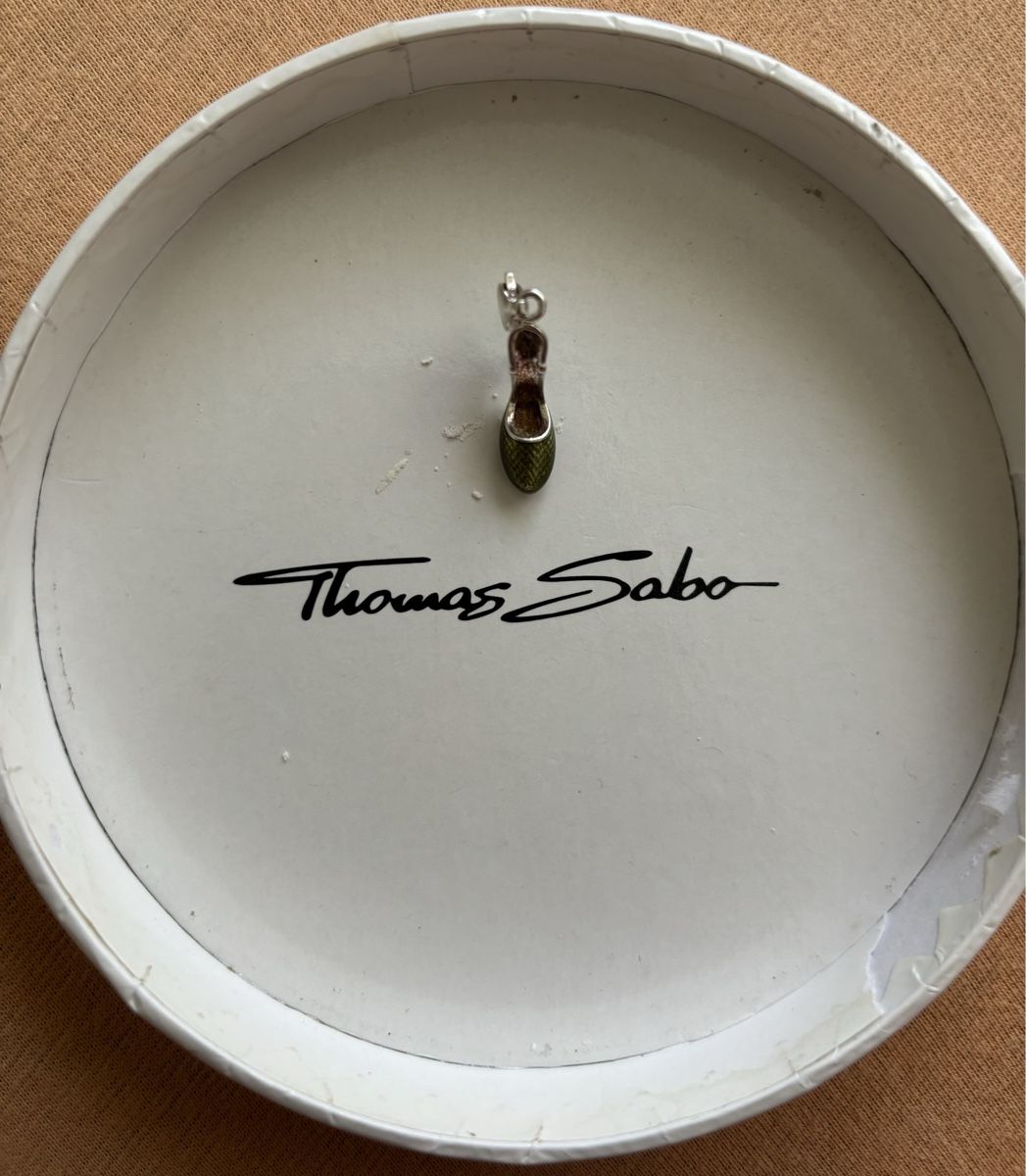 Thomas Sabo Bracciali & Braccialetti: Thomas Sabo Armband mit Charm Set – Usato da Zollikerberg venduto da Jvac2 5