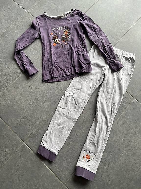 Pigiama & Simili: 3x Langarm Pijama Grösse 128 – Usato da Erlinsbach SO venduto da SmilingTiki