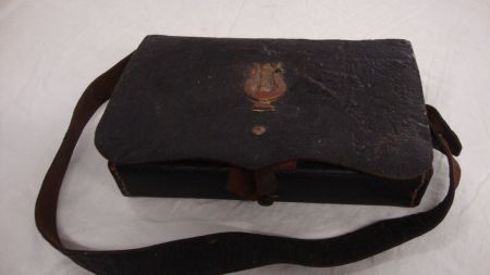 Antike Musiktasche