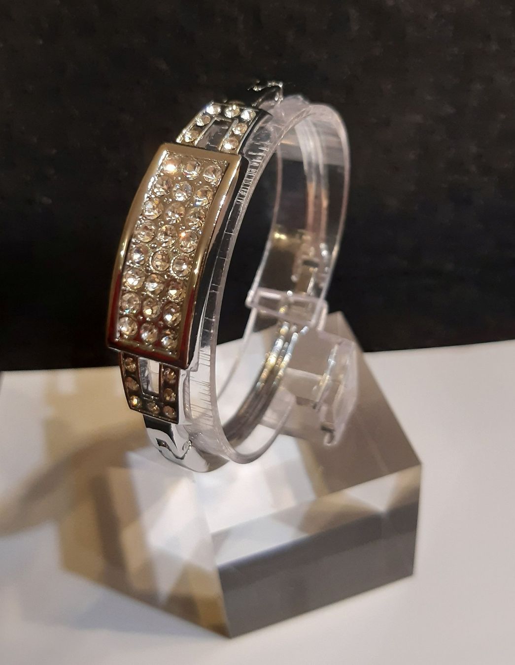 Bracelets: Neu Armreif mit Strass Steinen – Neuf avec emballage d'origine à St. Margarethen TG par ursk10 1