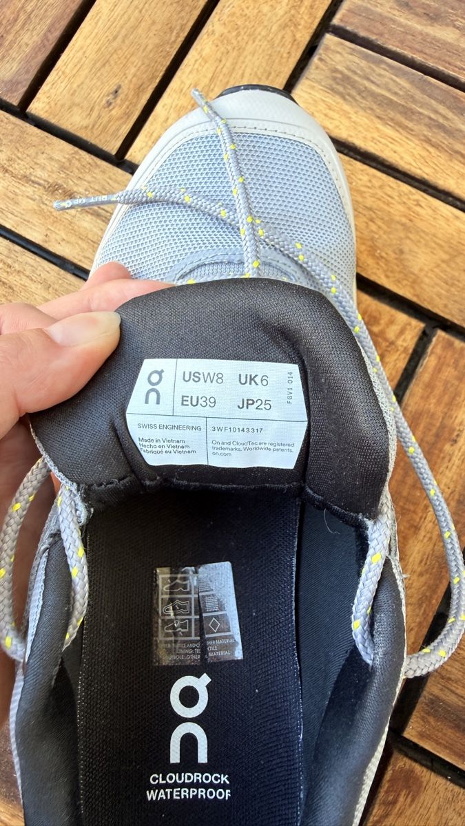 On Damenschuhe: On Cloudrock Low Waterproof Gr. 39 – Neu (gemäss Beschreibung) aus Auw von lili_jos 5