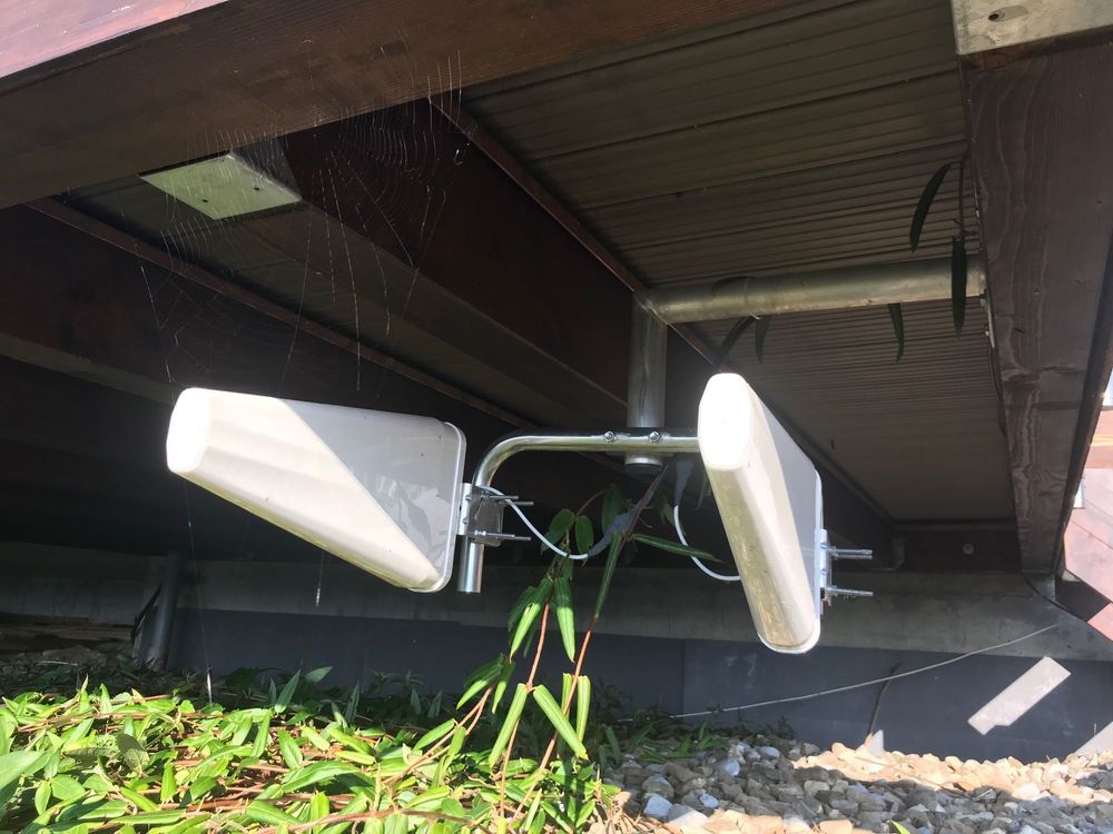 LTE Richtantenne doppelt Kaufen auf Ricardo