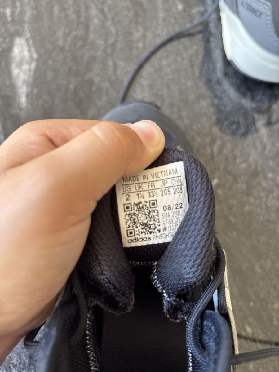 Adidas Chaussures garçon: Adidas Wanderschuhen  – D'occasion à Salenstein par sehrgut 4