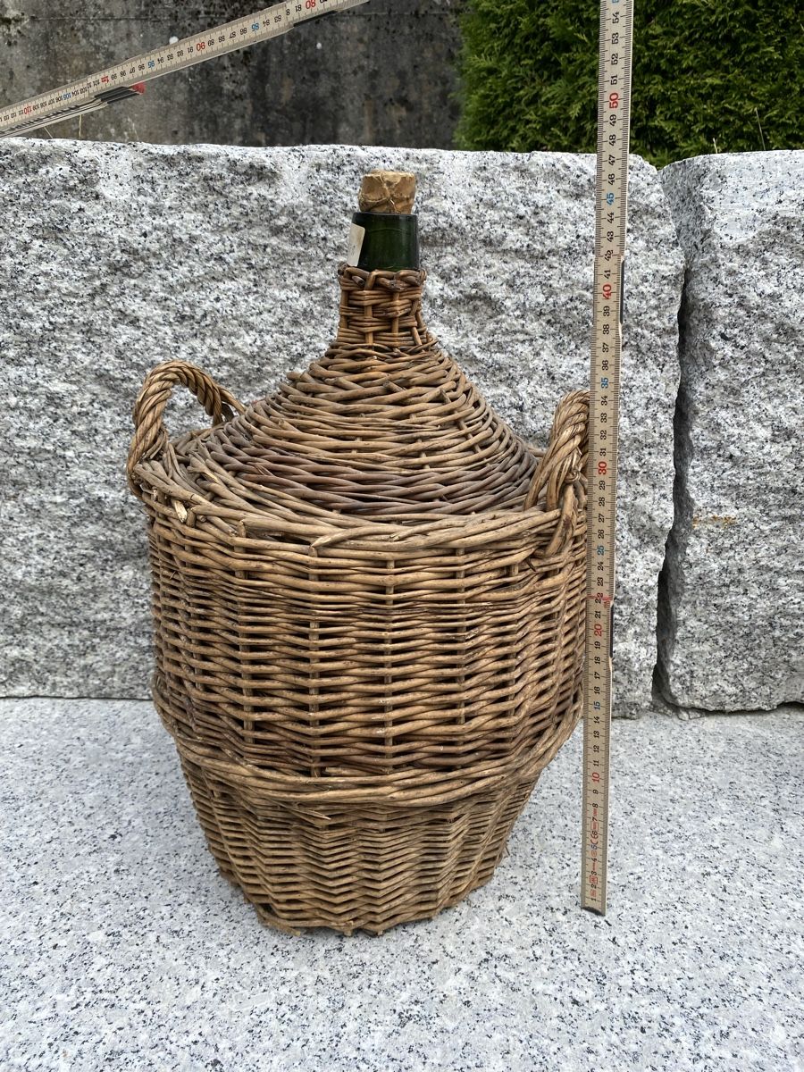 Bottiglie: Antike Korbflasche – Usato da Entlebuch venduto da oldistadi
