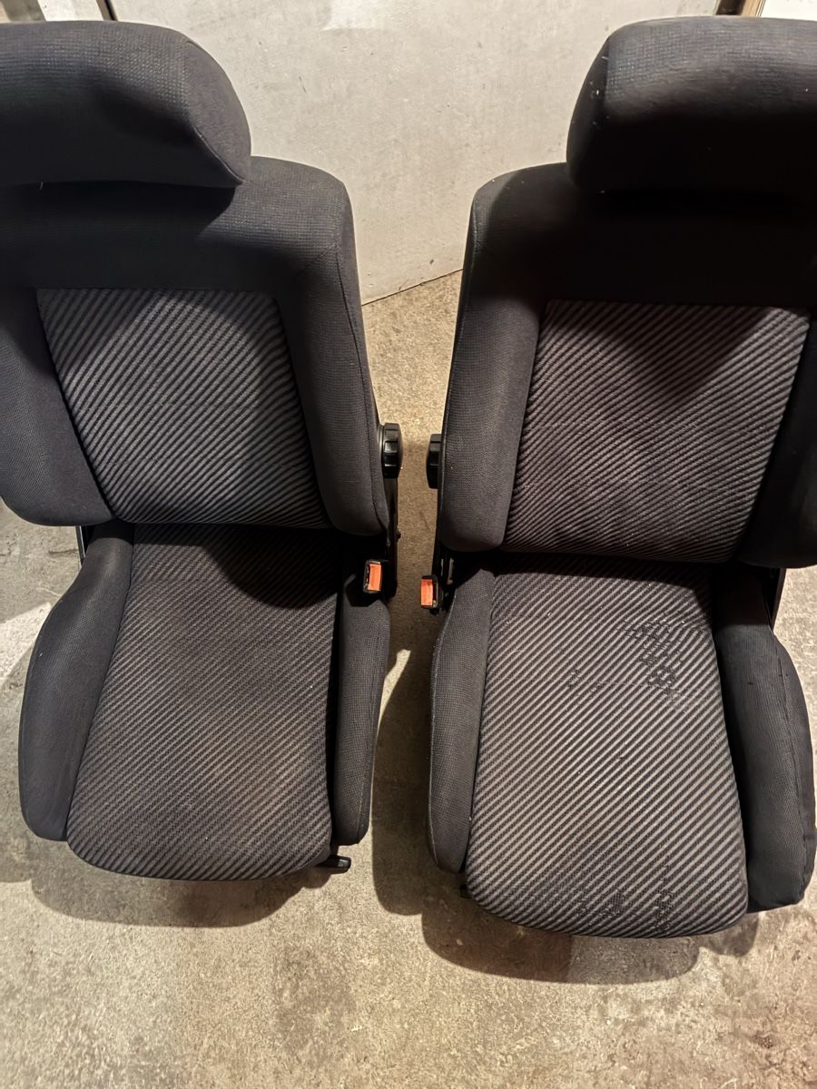 VW Tutti pezzi di ricambio auto: VW Corrado Sitze – Usato da Grenchen venduto da Netii10