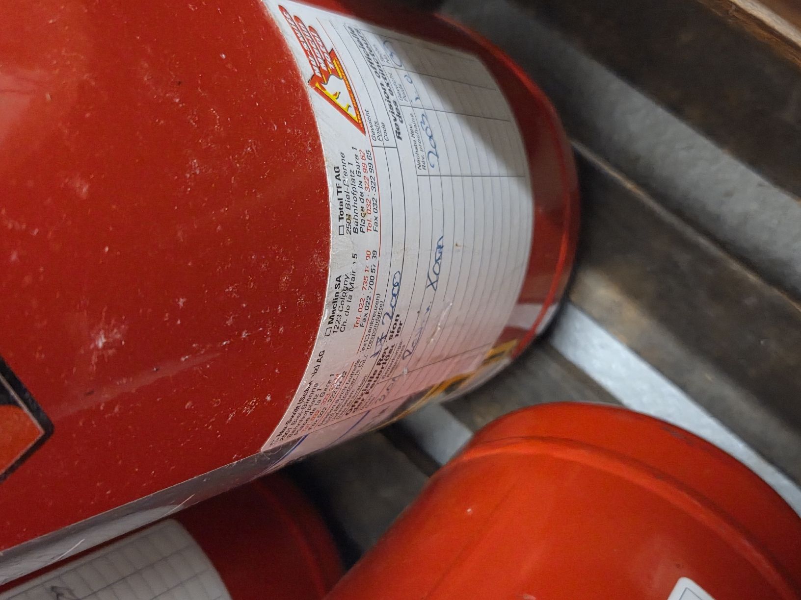 Feuerlöscher: 3 Feuerloescher Nu-Swift Maclin – Gebraucht aus Glattfelden von nic_kz6f 2