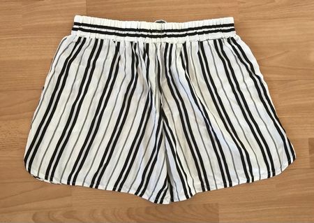 Shorts schwarz weiss