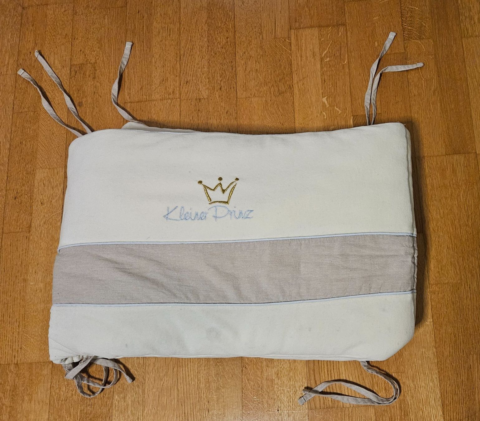 Tessuti: Bettumrandung Baby 40x180cm – Usato da Utzenstorf venduto da and_c8wy