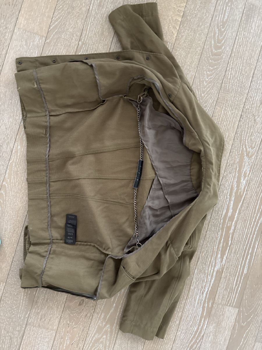 Vestes: Carry your jacket like a bag  – D'occasion à Zürich par muz_5h6k 2