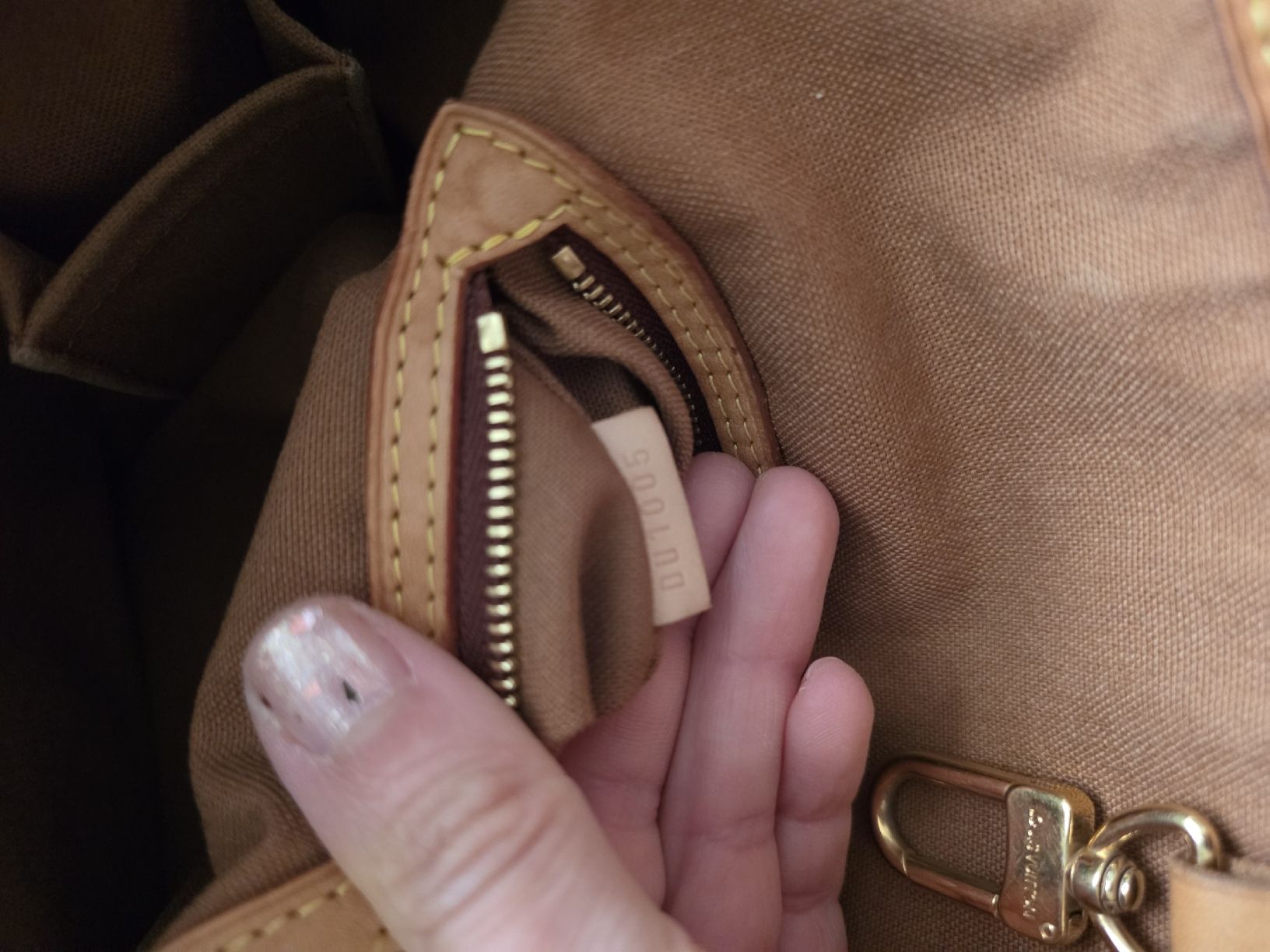 Louis Vuitton Taschen für Damen: Louis Vuitton Batignolles Tasche – Gebraucht aus St. Gallen von heartbug 7
