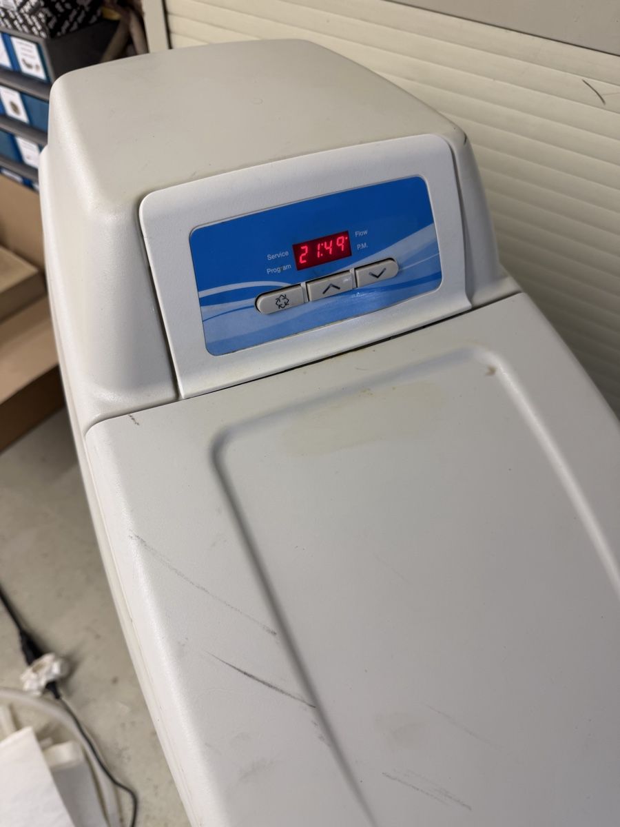 Installations sanitaires: Enthärtungsanlage – D'occasion à Grosswangen par winkelfeld 1