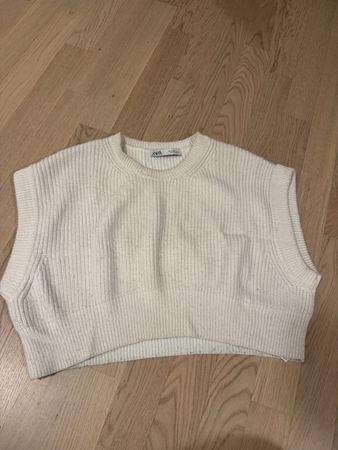 Strickweste weiss gerippt