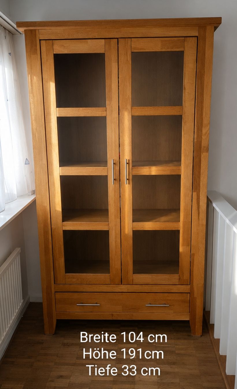 Vetrine: Massives Vitrinenschrank Eiche mit Beleuchtung – Usato da Flaach venduto da Bobby777