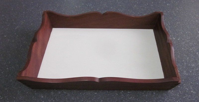 Servierplatten: Kleines rustikales Vintage Holztablett, Serviertablett – Gebraucht aus Bischofszell von raika