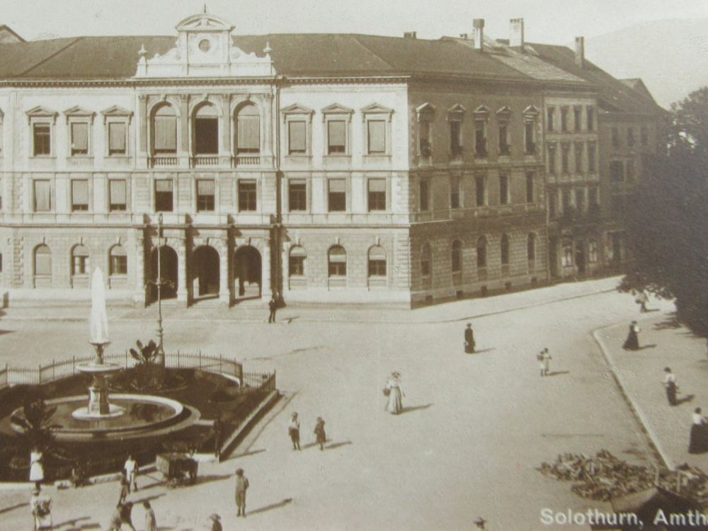 Cartes postales: SOLOTHURN AMTSHAUSPLATZ BELEBT SO AK – D'occasion à Ettingen par Hausi4711 1