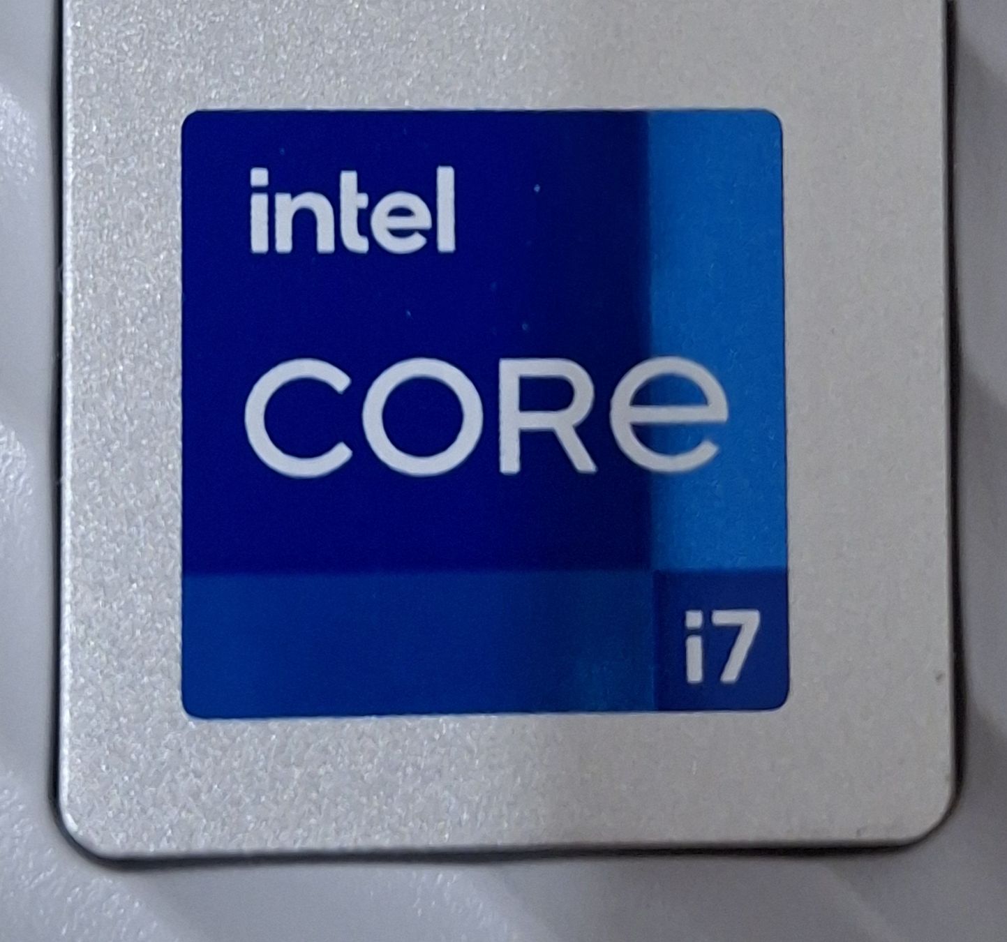 Lenovo PC: Pc Intel  i7 14700 – Nuovo (secondo la descrizione) da Glattbrugg venduto da Gringo1977 2