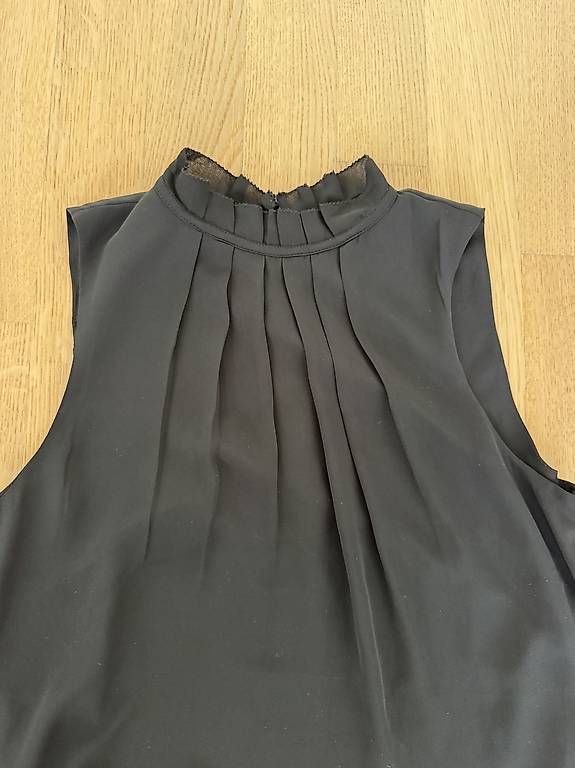 Vestiti: süsses schwarzes Kleidchen – Usato da Muttenz venduto da mel_8l6c 1