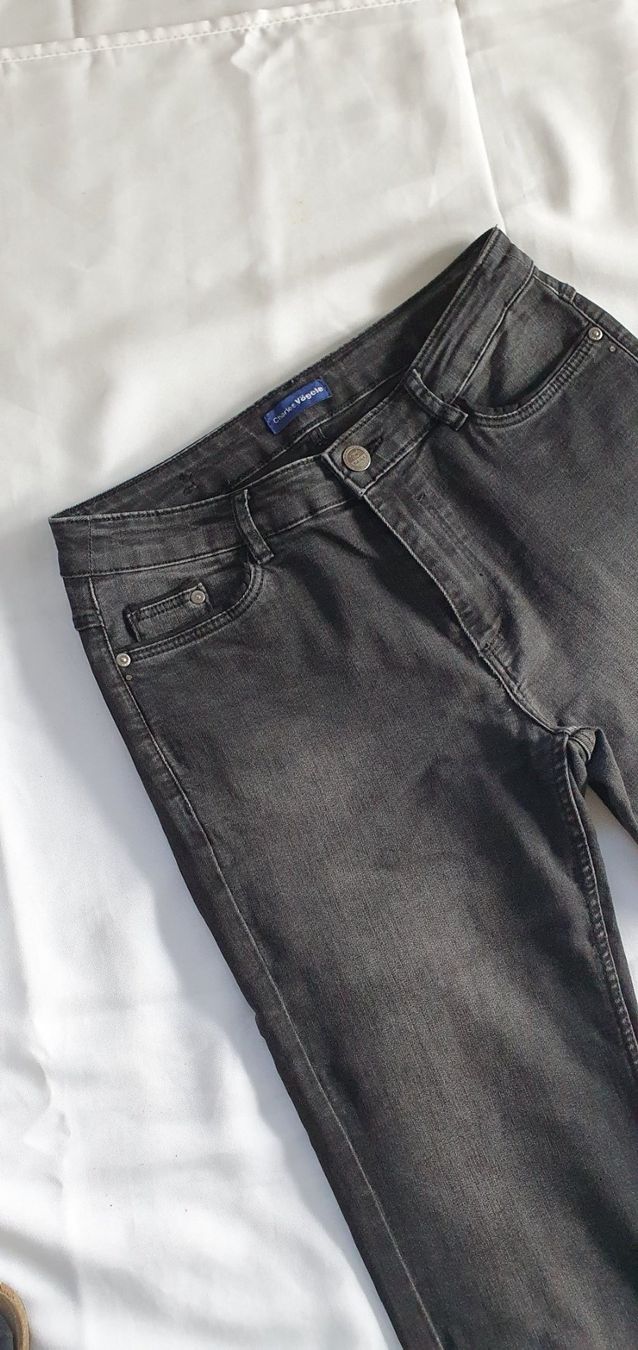 Jeans: schwarze Damen Jeans in 36 – Usato da Niederbuchsiten venduto da klengyel 1