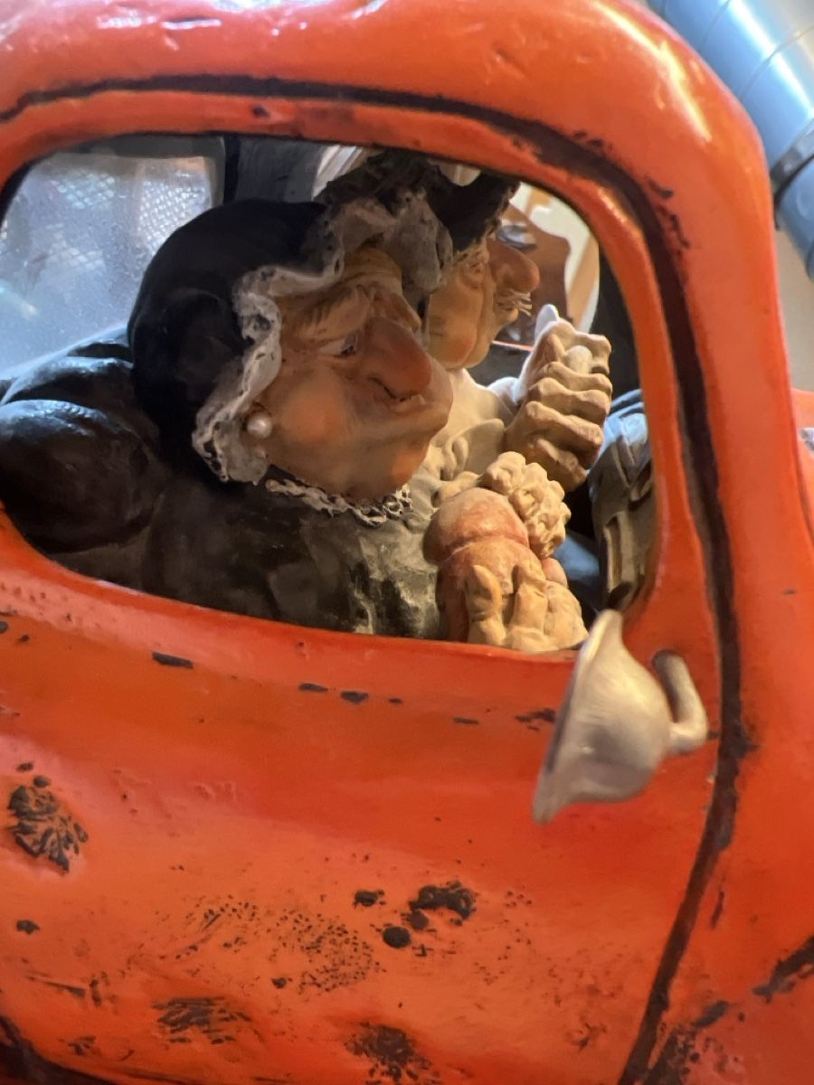Statuette: Limitierte Kunst Farmer Auto(S) – Usato da Rorschach venduto da TimelessTrading 1