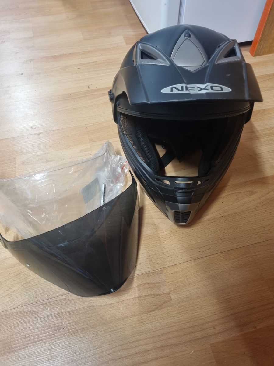 Casques & visières: NEXO Helm, Gr. M – D'occasion à Altishofen par blo_89fv
