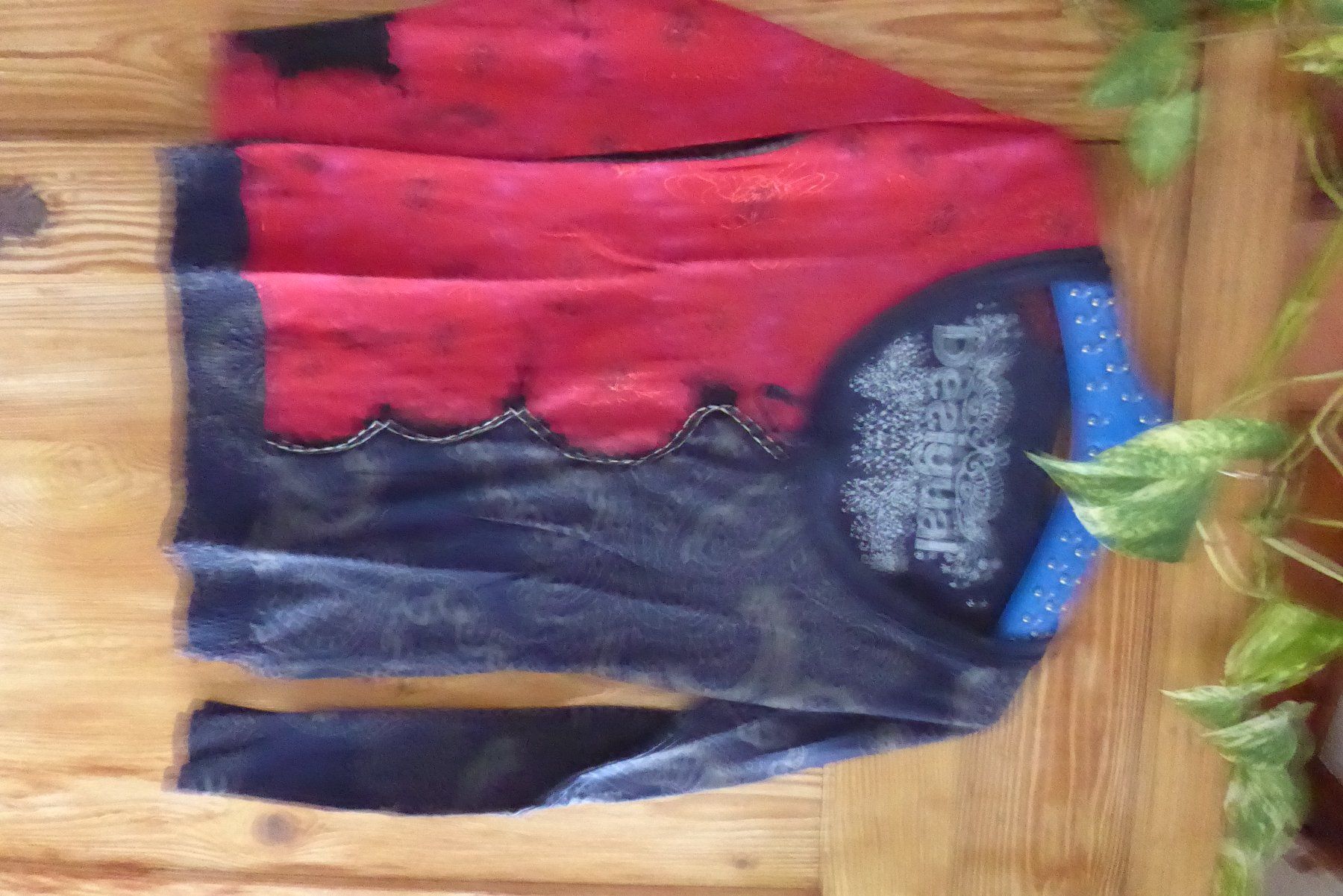 Desigual Pullover & Sweatshirts: Sweat Shirt Gr M DESIGUAL – Gebraucht aus Sargans von Benziner 1