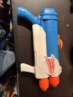 Pistola ad acqua Nerf Super Soaker colore blu bianco