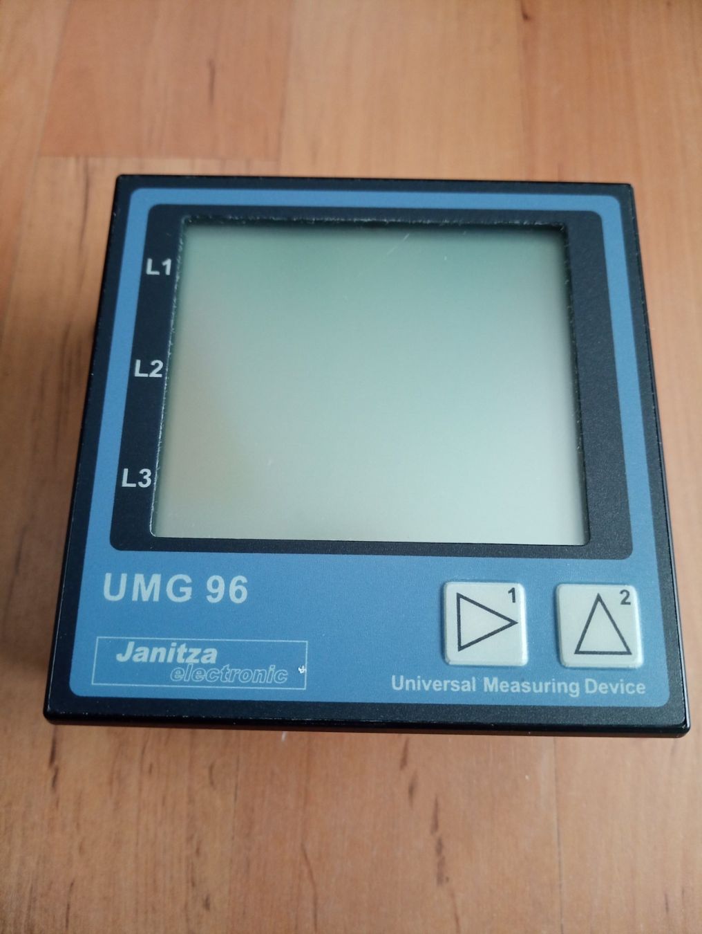 Componenti elettronici: Janitza Universal - Leistungsessgerät UMG96 / 52.09.001 – Usato da Ufhusen venduto da HKSC