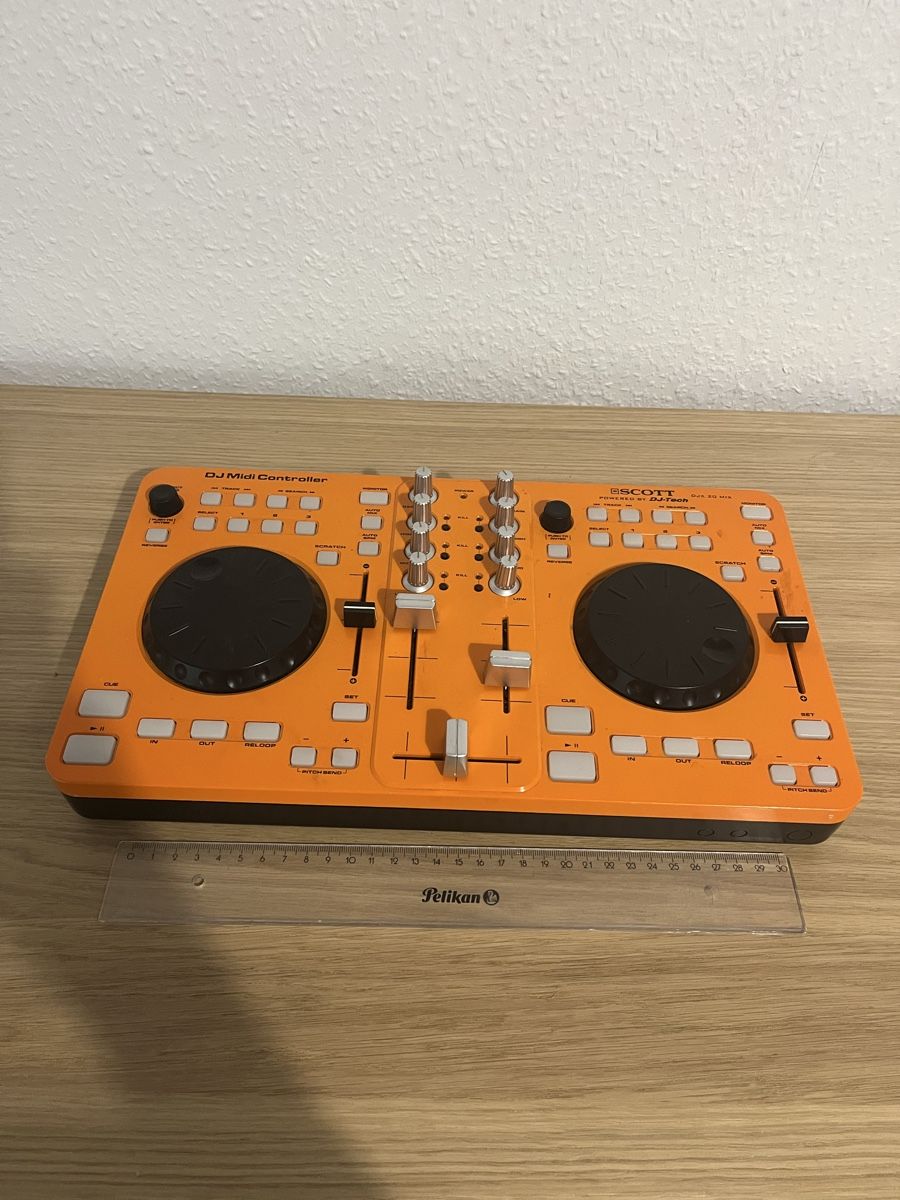 Steuerung: Dj controller  – Gebraucht aus Lausanne von bru_6z7j