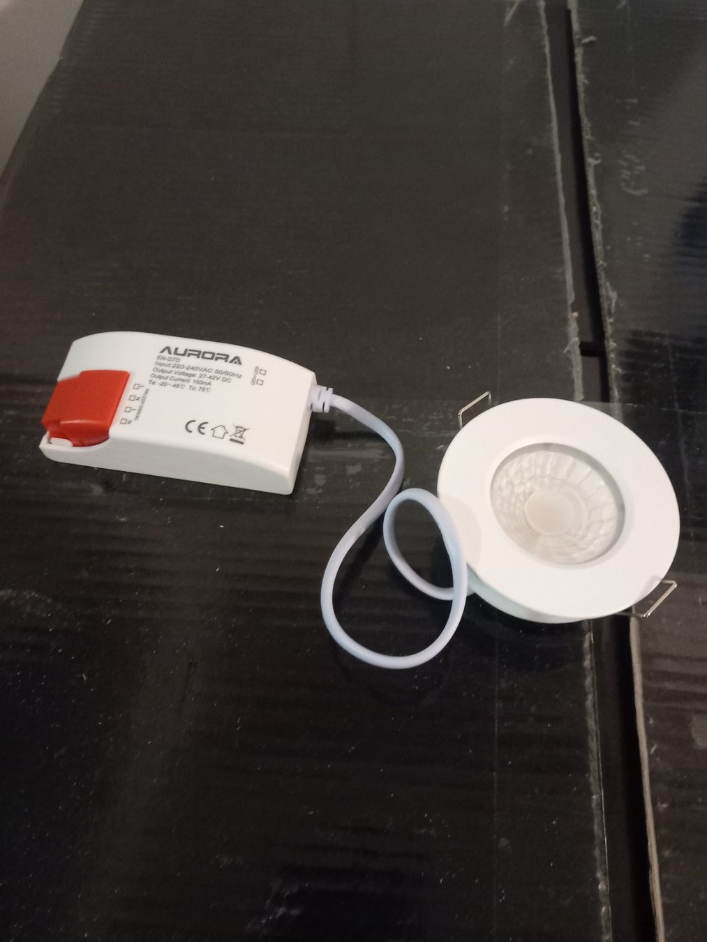 Lampen: Einbauspott 7W 3000K IP65 weiss dimmbar – Neu und originalverpackt aus Thun von Beroshop