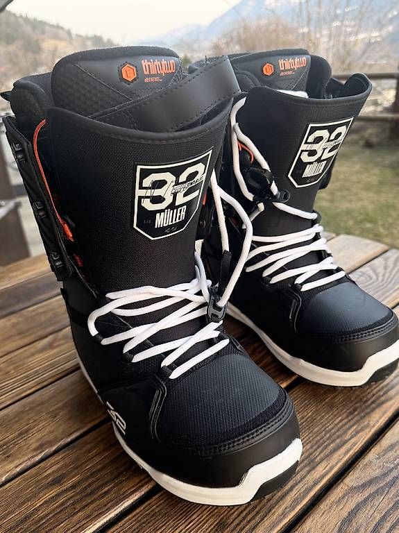 Herrenschuhe: Thirtytwo 32 snowboard Boots Mullair Gr.44 – Gebraucht aus Oberrieden von wisnight