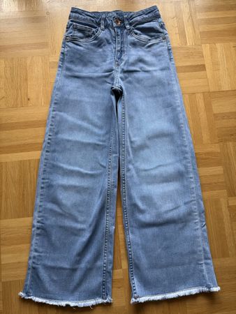 Coole Garcia Jeans, Gr.134, neuwertig.