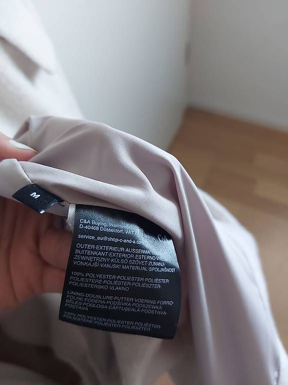 Cappotti: C&A manteau Meduim – Nuovo e nell'imballaggio originale da Peseux venduto da kom_zgb9 2