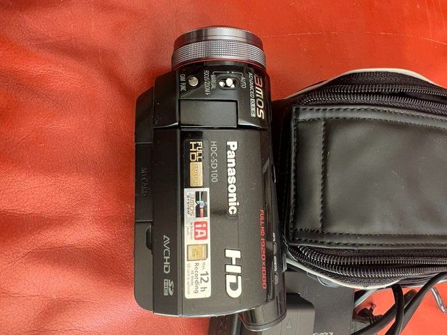 Panasonic Videocamere: Panasonic SD Kamera HDC-SD 100 Full HD – Usato da St.Gallen venduto da yutha5 6