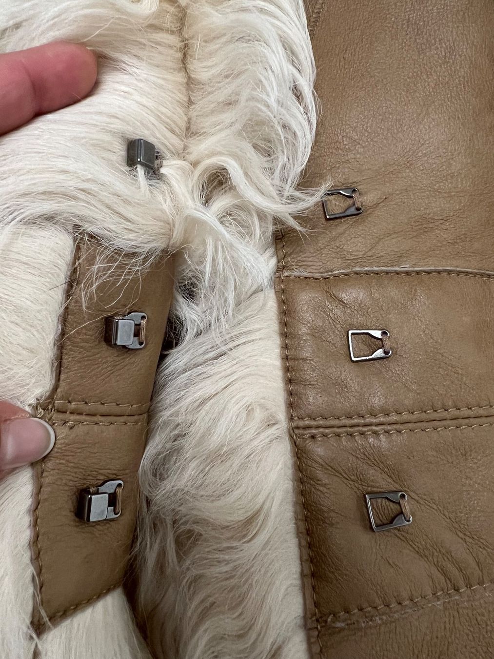 Hugo Boss Gilets & Westen: BOSS LAMMFELL GILET – Gebraucht aus Steinhausen von Mimirose114 6