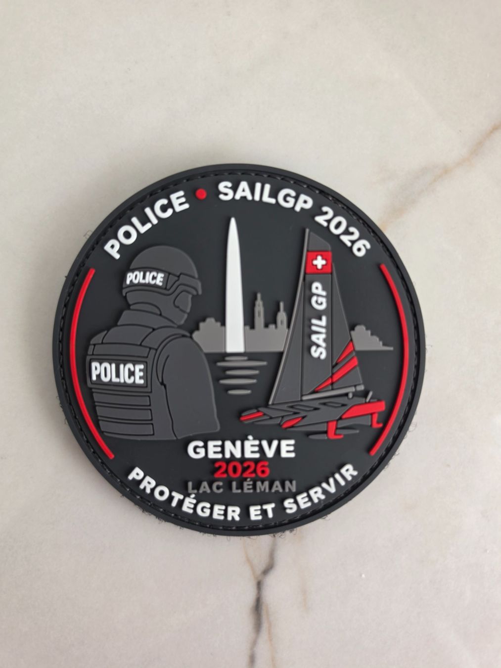 Plaketten & Abzeichen: A vendre Badge SAILGP 2026 – Neu und originalverpackt aus Le Grand-Saconnex von ELExterminator