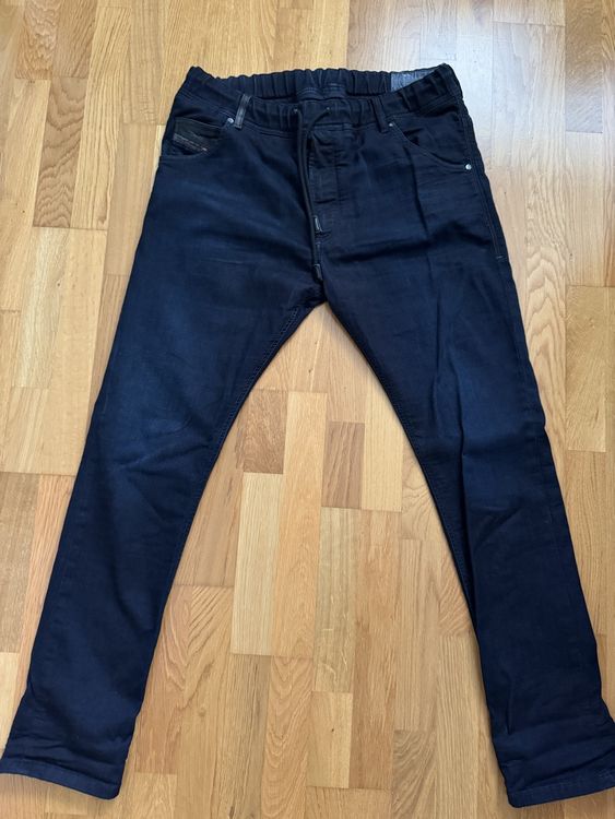Diesel Jeans: Jeans – Usato da Bülach venduto da vic_v5hn