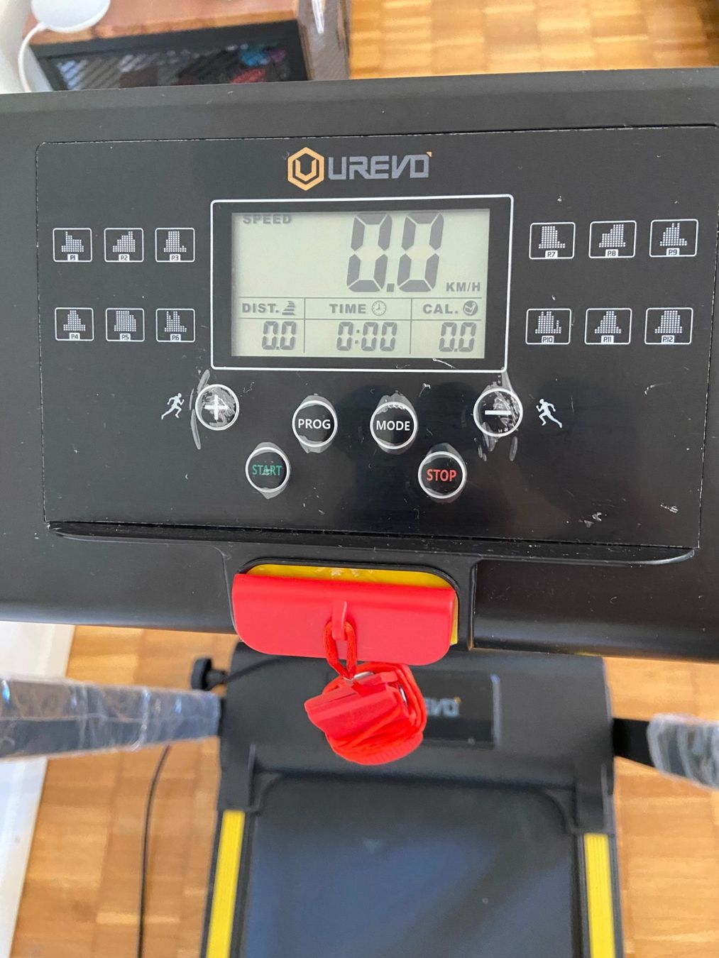 Hometrainer: Laufband Urevo Foldi Mini 10 km/h – Gebraucht aus Bonstetten von nat_t7qm 4