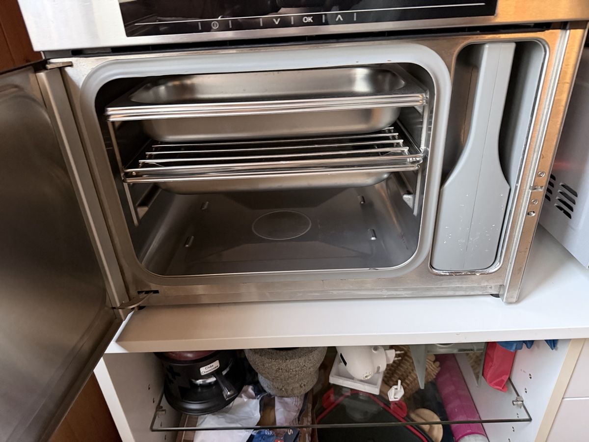 Miele Elettrodomestici da cucina: Miele Steamer Freistehend  – Usato da Erlenbach Im simmental venduto da str_9v2w 1