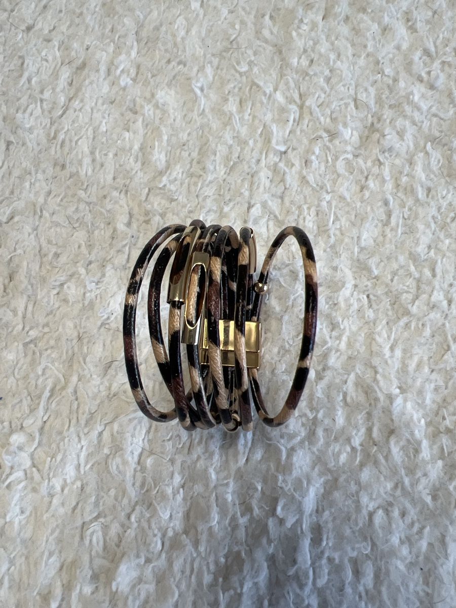 Bracciali & Braccialetti: Bracelet - Motifs Léopard - Tendance Actuelle! – Nuovo e nell'imballaggio originale da Chenens venduto da anasantos90 2