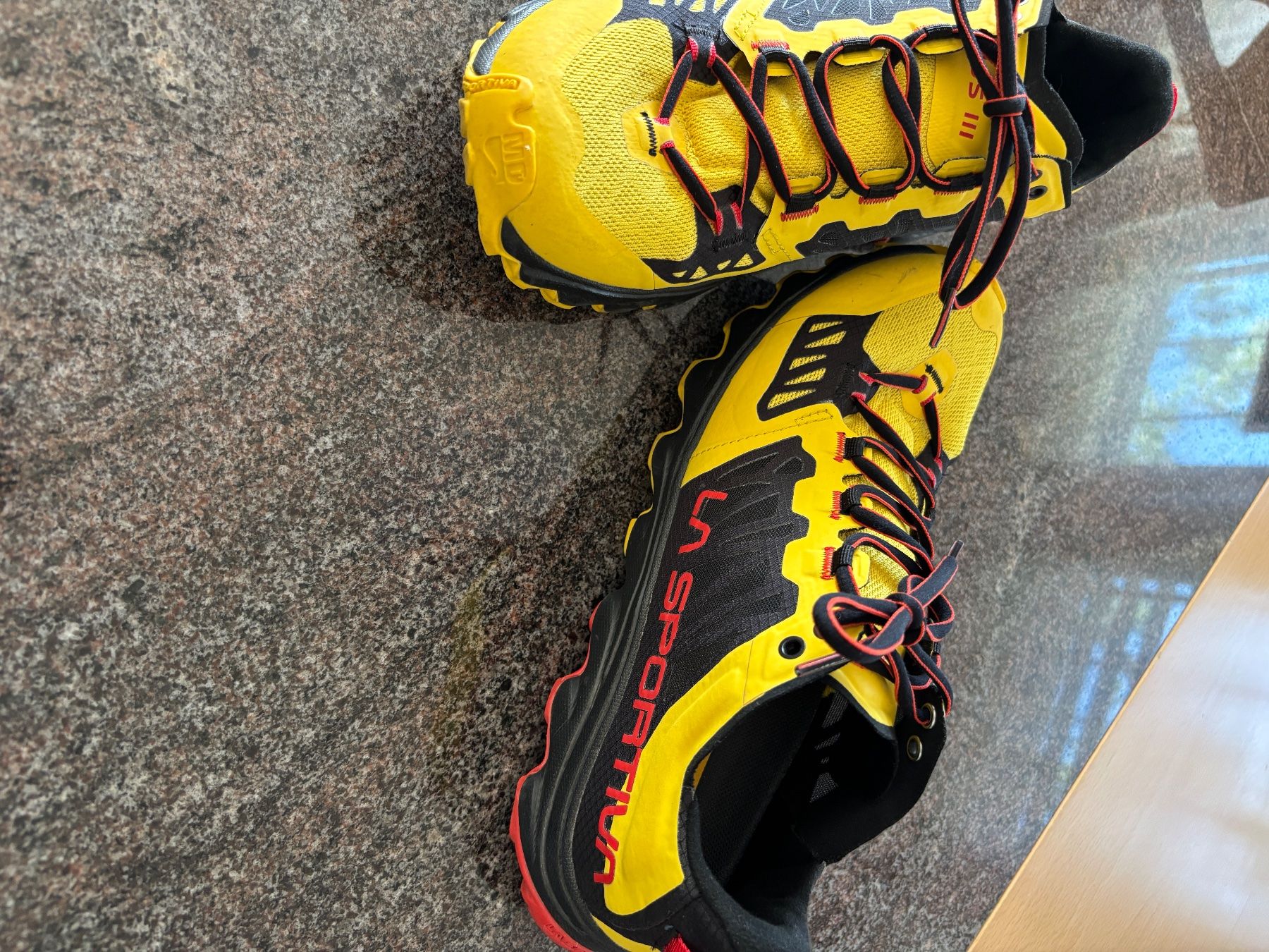 La Sportiva Scarpe da uomo: La Sportiva Gr.41 – Nuovo (secondo la descrizione) da Hasliberg-Hohfluh venduto da Adbu13 1