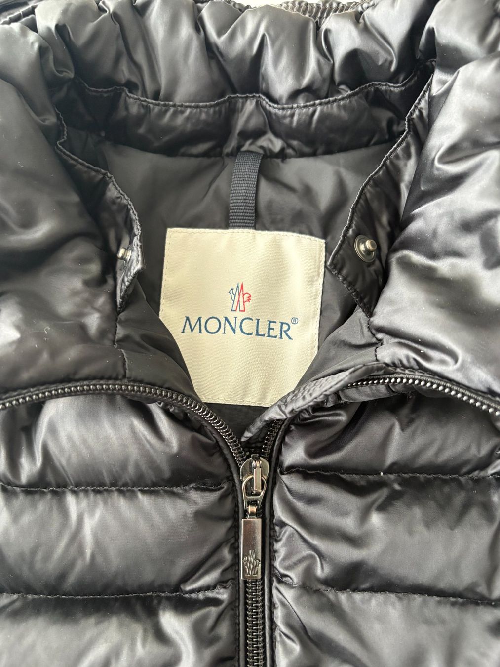 Moncler Jacken: Originaljacke von Moncler – Gebraucht aus Zug von tig_dw2k 1